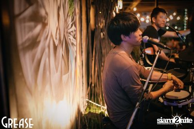 Friday Night at Grease Bangkok, Sukhumvit Soi 49 — photo 77