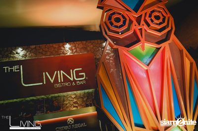 Atom & Polycat Live at The Living Bistro & Bar, Pattaya — photo 2