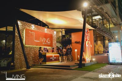 Atom & Polycat Live at The Living Bistro & Bar, Pattaya — photo 3