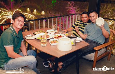 Atom & Polycat Live at The Living Bistro & Bar, Pattaya — photo 15