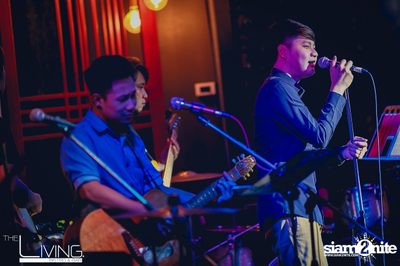 Atom & Polycat Live at The Living Bistro & Bar, Pattaya — photo 21
