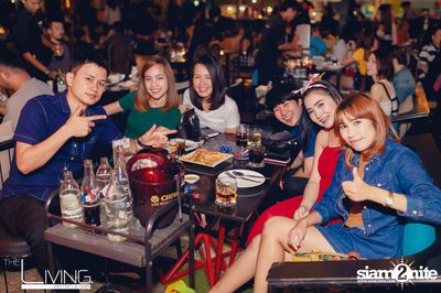 Atom & Polycat Live at The Living Bistro & Bar, Pattaya — photo 24