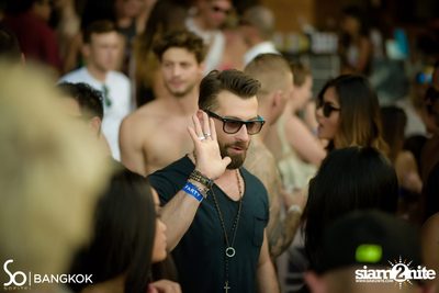 SO POOL PARTY ที่ เดอะ วอเตอร์ คลับ, โรงแรม โซฟิเทล โซ — photo 38