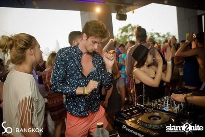 SO POOL PARTY ที่ เดอะ วอเตอร์ คลับ, โรงแรม โซฟิเทล โซ — photo 88