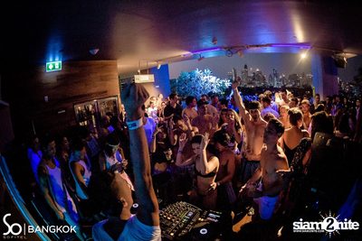 SO POOL PARTY ที่ เดอะ วอเตอร์ คลับ, โรงแรม โซฟิเทล โซ — photo 98