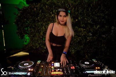 SO POOL PARTY ที่ เดอะ วอเตอร์ คลับ, โรงแรม โซฟิเทล โซ — photo 168