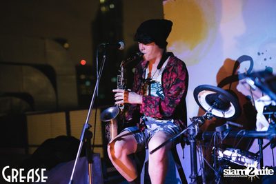 Saturday Night at Grease Bangkok, Sukhumvit Soi 49 — photo 8