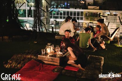 Saturday Night at Grease Bangkok, Sukhumvit Soi 49 — photo 29