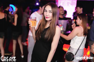 Saturday Night at Grease Bangkok, Sukhumvit Soi 49 — photo 46