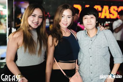 Saturday Night at Grease Bangkok, Sukhumvit Soi 49 — photo 61
