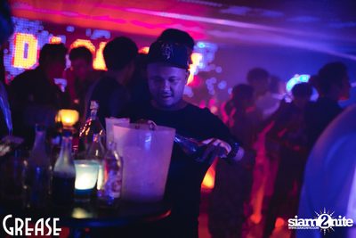 Saturday Night at Grease Bangkok, Sukhumvit Soi 49 — photo 66