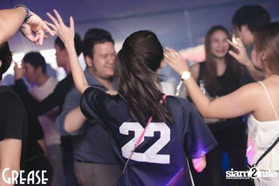 Saturday Night at Grease Bangkok, Sukhumvit Soi 49 — photo 71