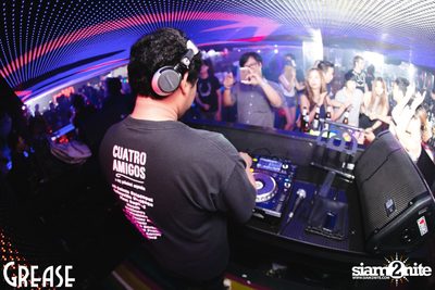 Saturday Night at Grease Bangkok, Sukhumvit Soi 49 — photo 76