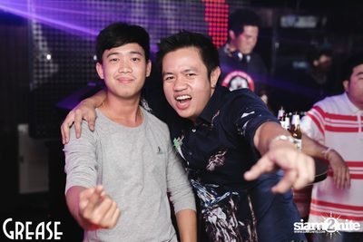 Saturday Night at Grease Bangkok, Sukhumvit Soi 49 — photo 92