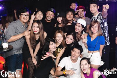 Saturday Night at Grease Bangkok, Sukhumvit Soi 49 — photo 96