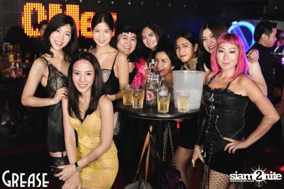 Saturday Night at Grease Bangkok, Sukhumvit Soi 49 — photo 100