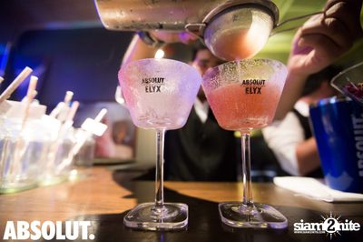Cleo x Absolut pres. ‎La Femme Party‬ at Le Café des Stagiaires — photo 3