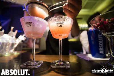 Cleo x Absolut pres. ‎La Femme Party‬ at Le Café des Stagiaires — photo 4