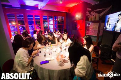 Cleo x Absolut pres. ‎La Femme Party‬ at Le Café des Stagiaires — photo 34