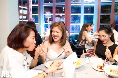 Cleo x Absolut pres. ‎La Femme Party‬ at Le Café des Stagiaires — photo 55