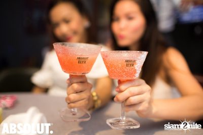 Cleo x Absolut pres. ‎La Femme Party‬ at Le Café des Stagiaires — photo 119