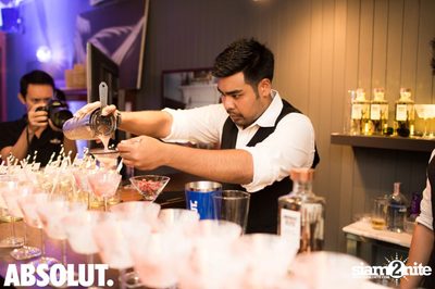 Cleo x Absolut pres. ‎La Femme Party‬ at Le Café des Stagiaires — photo 165