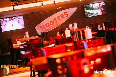Charity Bike Wash at Hooters Nana, Sukhumvit Soi 4 — photo 1