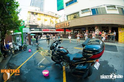 Charity Bike Wash at Hooters Nana, Sukhumvit Soi 4 — photo 27