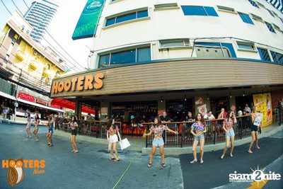 Charity Bike Wash at Hooters Nana, Sukhumvit Soi 4 — photo 28