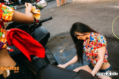 Charity Bike Wash at Hooters Nana, Sukhumvit Soi 4 — photo 55