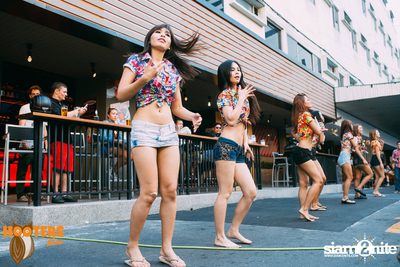 Charity Bike Wash at Hooters Nana, Sukhumvit Soi 4 — photo 70