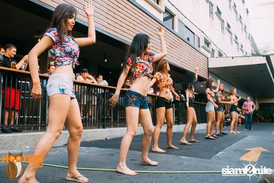 Charity Bike Wash at Hooters Nana, Sukhumvit Soi 4 — photo 71