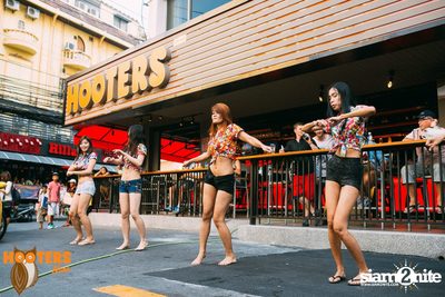 Charity Bike Wash at Hooters Nana, Sukhumvit Soi 4 — photo 72