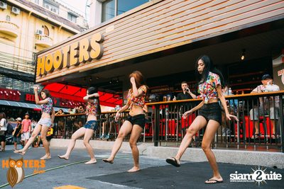 Charity Bike Wash at Hooters Nana, Sukhumvit Soi 4 — photo 73