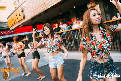 Charity Bike Wash at Hooters Nana, Sukhumvit Soi 4 — photo 75