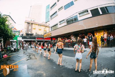 Charity Bike Wash at Hooters Nana, Sukhumvit Soi 4 — photo 103