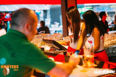 Charity Bike Wash at Hooters Nana, Sukhumvit Soi 4 — photo 115