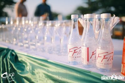 Saturday Night Pool Party at Cliff Seaview Restaurant — photo 9