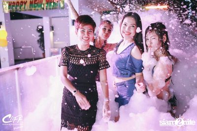 Saturday Night Pool Party at Cliff Seaview Restaurant — photo 115
