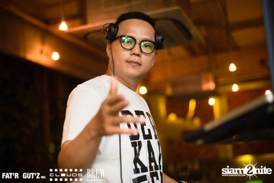 Seenspace Invasion ที่ร้าน Clouds, Fat'R Gut'z และ BREW Beers & Ciders — photo 8