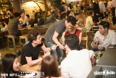Seenspace Invasion ที่ร้าน Clouds, Fat'R Gut'z และ BREW Beers & Ciders — photo 27
