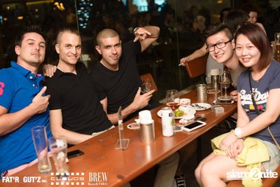Seenspace Invasion ที่ร้าน Clouds, Fat'R Gut'z และ BREW Beers & Ciders — photo 80