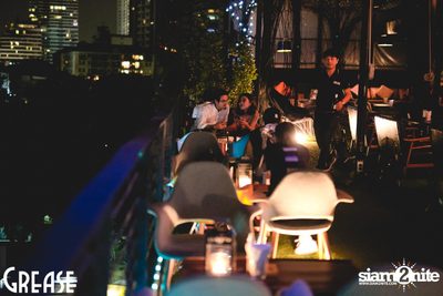 Friday Night at Grease Bangkok, Sukhumvit Soi 49 — photo 15