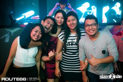 ปาร์ตี้คืนวันศุกร์ ที่ร้าน รูท ซิกตี้ซิกคลับ อาร์ซีเอ — photo 11