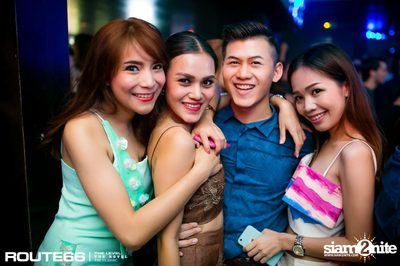 ปาร์ตี้คืนวันศุกร์ ที่ร้าน รูท ซิกตี้ซิกคลับ อาร์ซีเอ — photo 15
