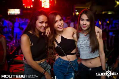ปาร์ตี้คืนวันศุกร์ ที่ร้าน รูท ซิกตี้ซิกคลับ อาร์ซีเอ — photo 19