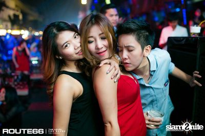 ปาร์ตี้คืนวันศุกร์ ที่ร้าน รูท ซิกตี้ซิกคลับ อาร์ซีเอ — photo 28