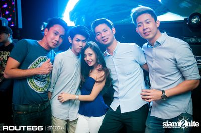 ปาร์ตี้คืนวันศุกร์ ที่ร้าน รูท ซิกตี้ซิกคลับ อาร์ซีเอ — photo 36