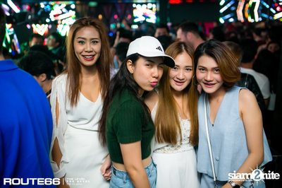 ปาร์ตี้คืนวันศุกร์ ที่ร้าน รูท ซิกตี้ซิกคลับ อาร์ซีเอ — photo 51