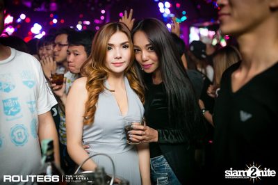 ปาร์ตี้คืนวันศุกร์ ที่ร้าน รูท ซิกตี้ซิกคลับ อาร์ซีเอ — photo 71